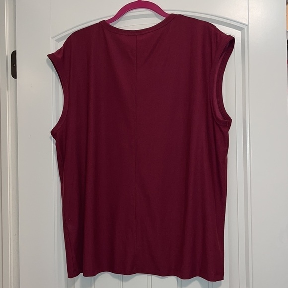 Scoop neck sleeveless maroon banana republic factory top size L Fits like XL - Picture 4 of 4
